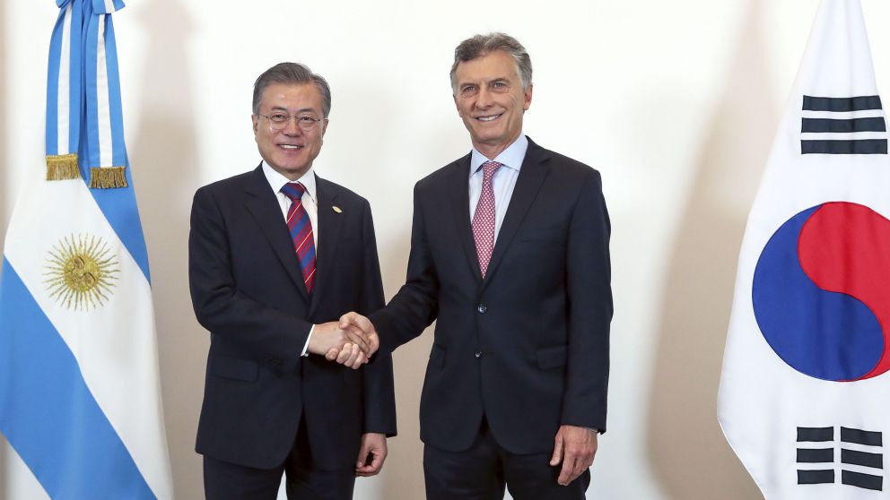 Macri con el primer ministro de la República de Corea, Moon Jae-in