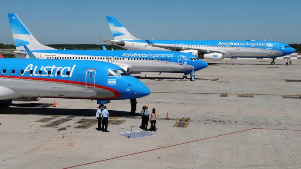 Aerolíneas convocó a los gremios a discutir nuevo acuerdo paritario