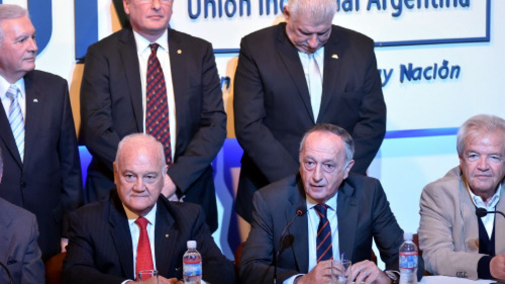 Acevedo presidirá la Junta Directiva de esta tarde en la UIA