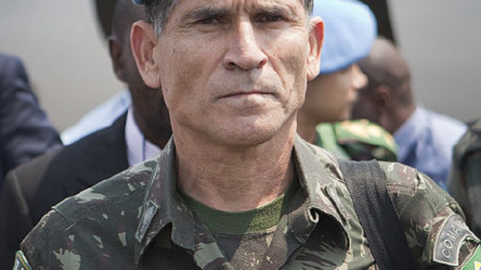 General Dos Santos Cruz