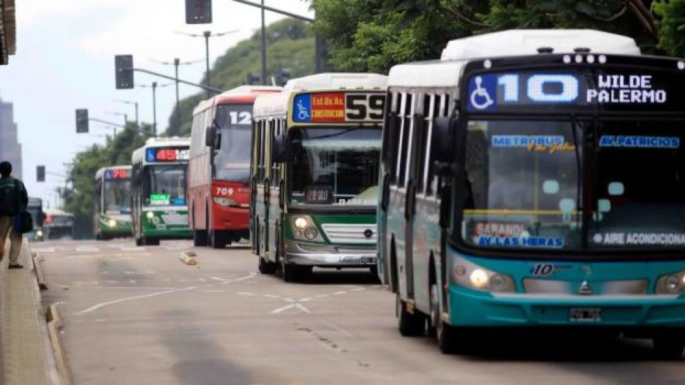 Transporte complicado: mañana paran trenes, subtes y colectivos