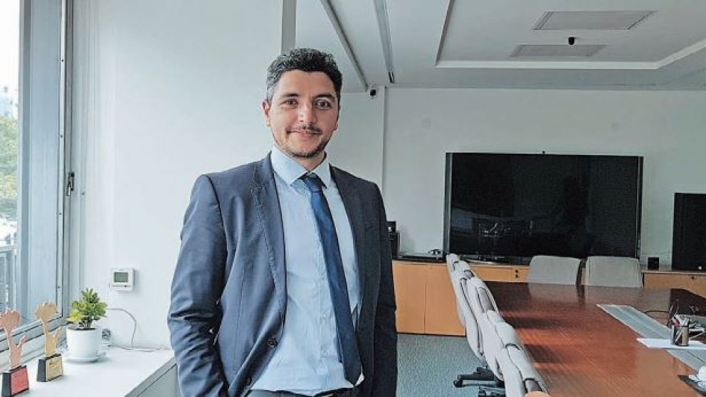 El especialista en comunicación cree que las derechas lograron coincidir en una agenda común