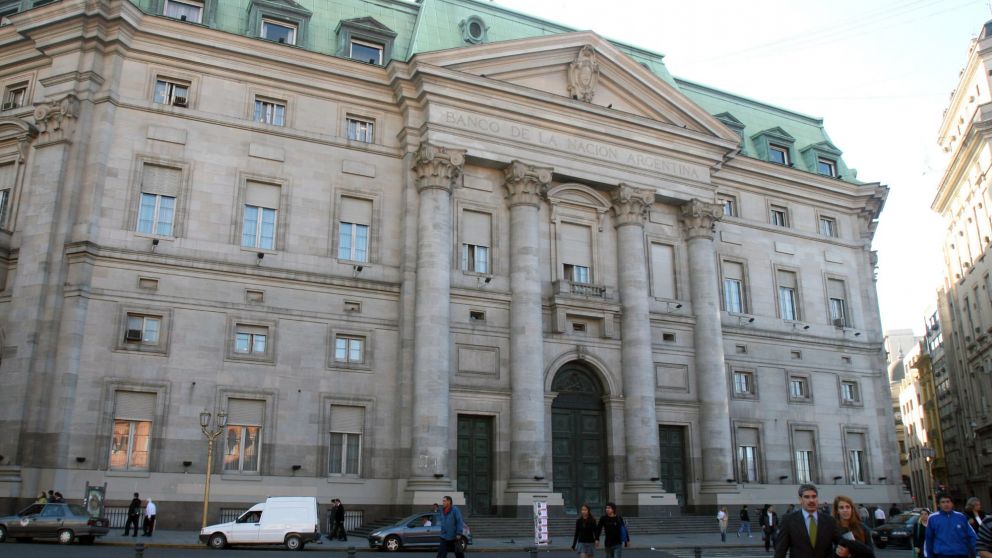 La tasa de encaje en 44% causó el faltante de liquidez del Banco Nación