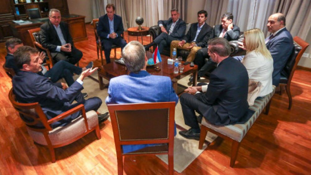 La foto en la Casa de Entre Ríos redefine el mapa del peronismo