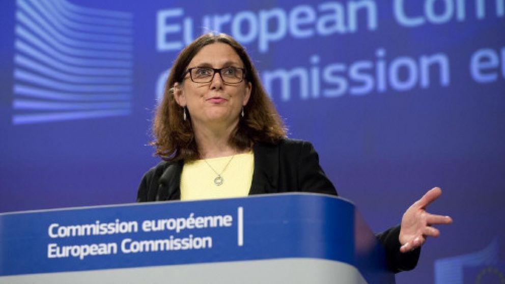 Cecilia Malmström advirtió que no rebajarán estándares si Bolsonaro quiere renegociar