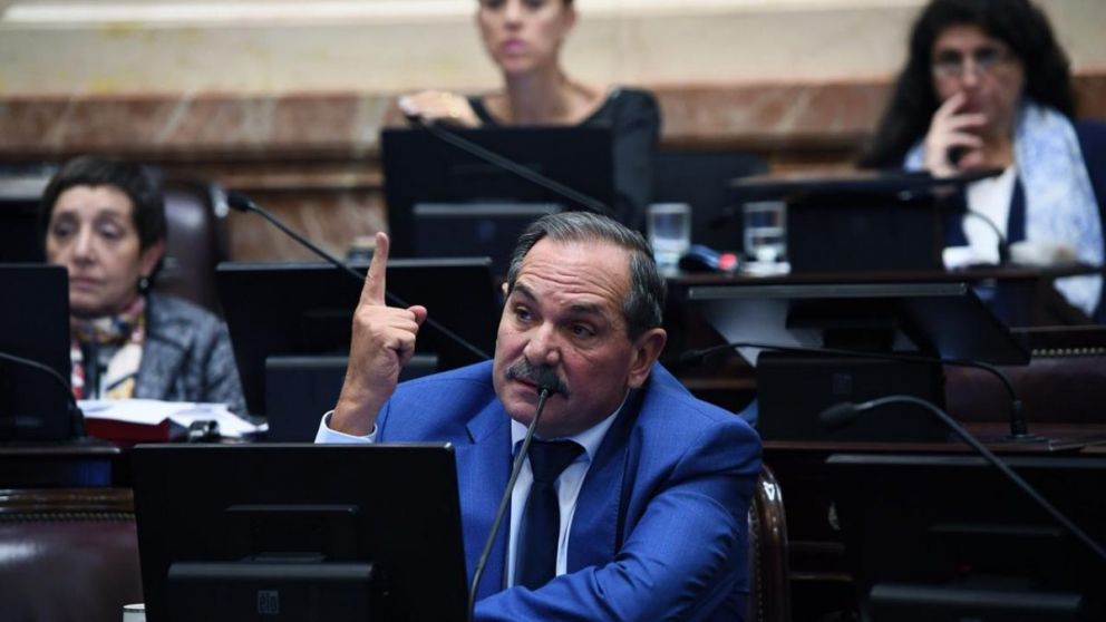 José Alperovich es uno de los senadores que adelantó su pase