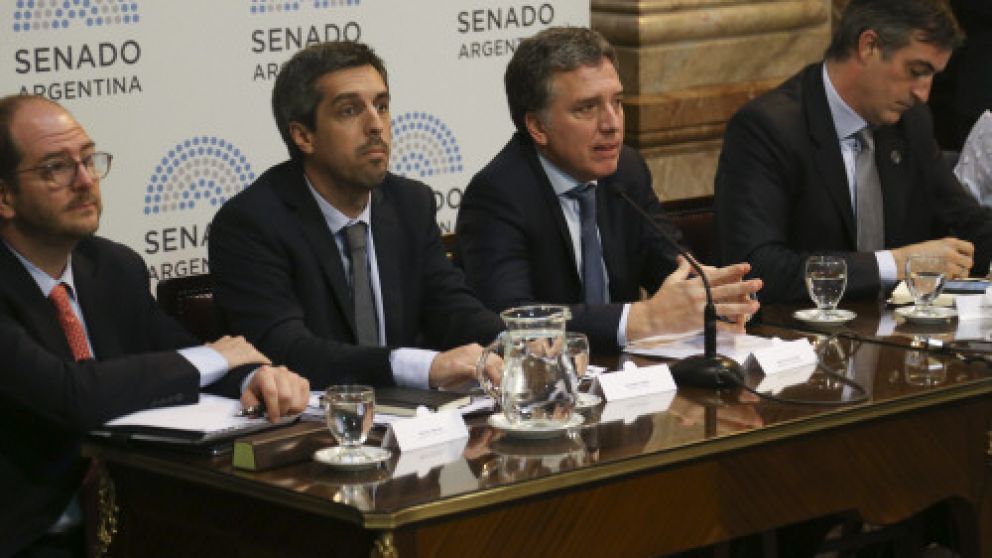 Los funcionarios recibirán hoy a la misión del Fondo