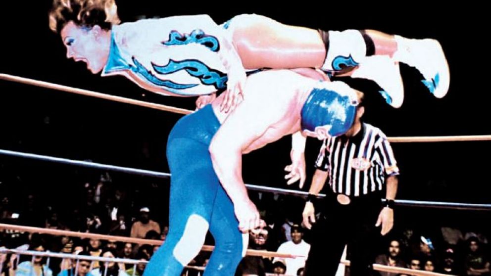 Cassandro el exótico! Un luchador mexicano travesti según Marie Losier