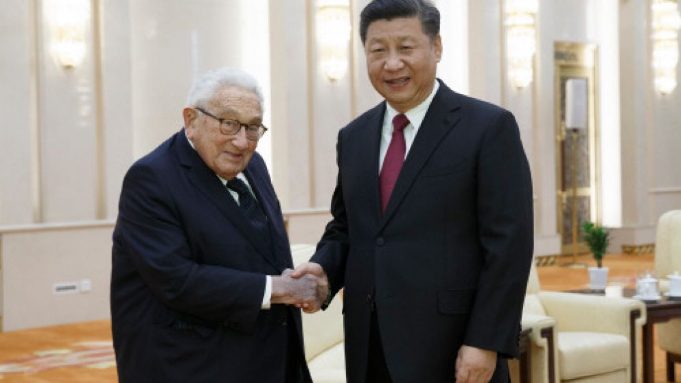 Xi Jinping recibió ayer al ex secretario de Estado de los EE.UU. Henry Kissinger