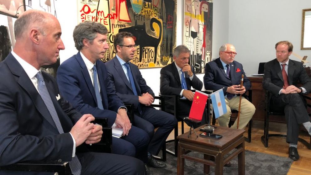 Sandleris vuelve de China con u$s8.700 millones extra para las Reservas