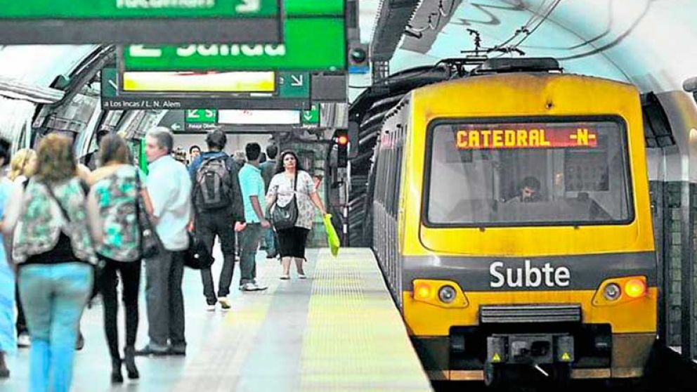 Metrodelegados levan el paro tras ser convocados a una reunión salarial