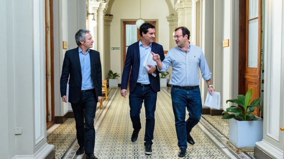 Cambiemos justifica el déficit bonaerense en la obra pública