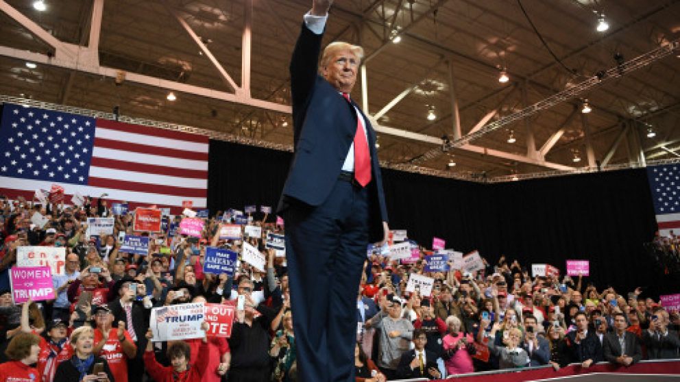 Trump hizo 11 actos de campaña en 8 estados la última semana