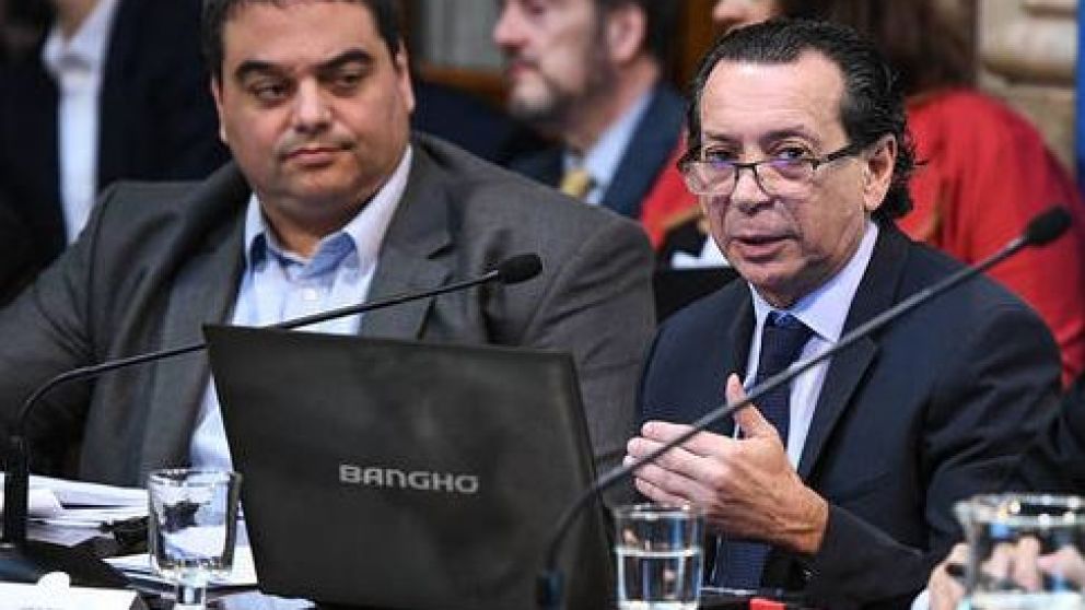 Sica busca reemplazar a Triaca