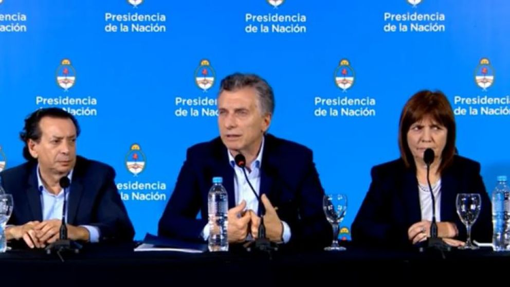 Macri negó despidos masivos y volvió a remarcar el "único camino"