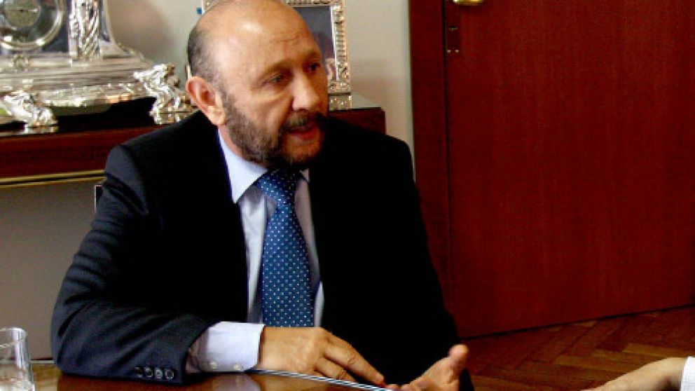 Insfrán fue uno de los que encabezó la postura de los gobernadores