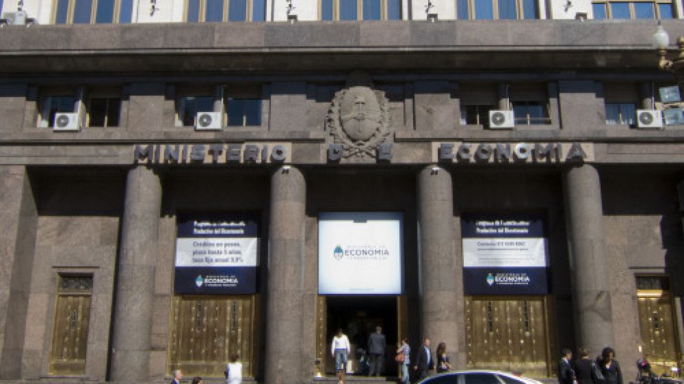 El gobierno giró fondos pero no contentó a las provincias