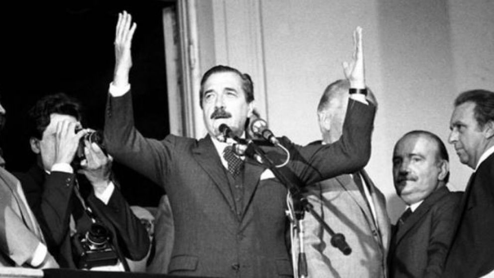 Cómo se vivió la vuelta de la democracia hace 35 años