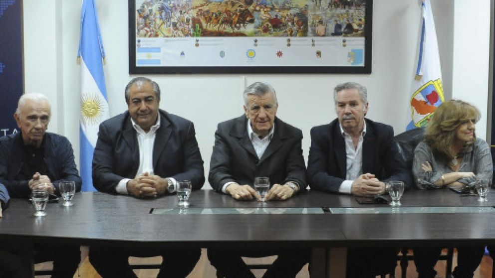 Solá y Daer trabajan por la unidad sin restricciones