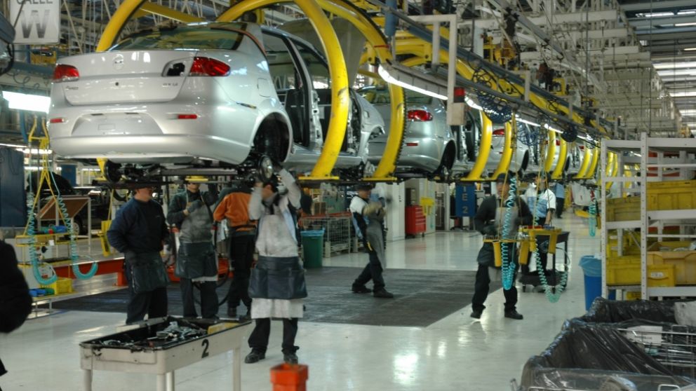 La producción automotriz experimentó en septiembre una fuerte caída del 20,6%