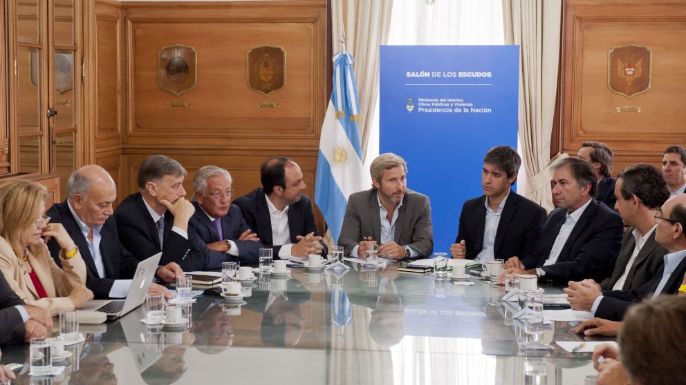 En medio de debate por Presupuesto, el Gobierno gira a gobernadores $4.125 millones