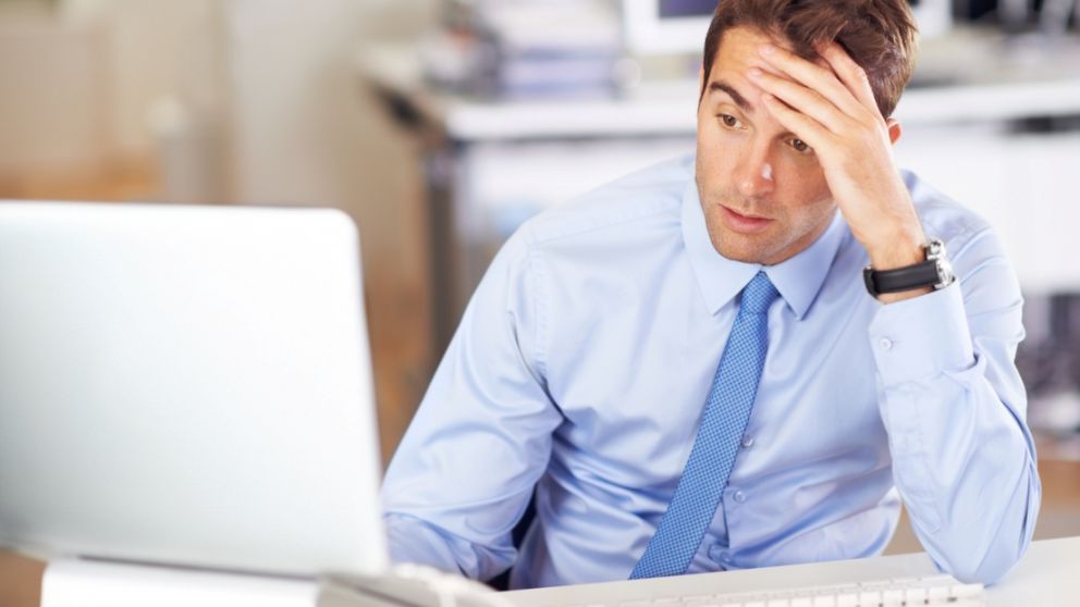 El estrés laboral impacta en la salud física y emocional