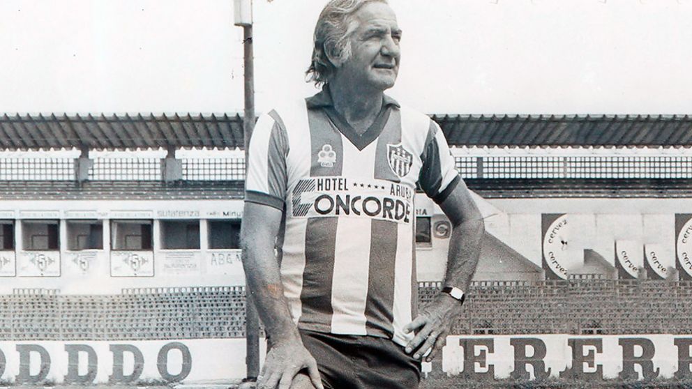 Murió Varacka, que como jugador creó el término "la cueva" y como DT llevó a Francéscoli a River