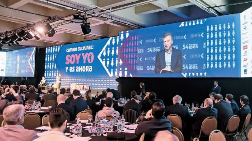 En el Coloquio de IDEA se planteó un escenario complejo hasta mediados de 2019