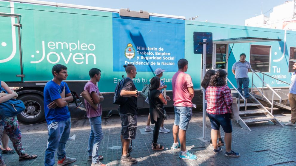 Trabajan en una nueva política impositiva para que los alimentos de nulo o bajo valor nutricional paguen más