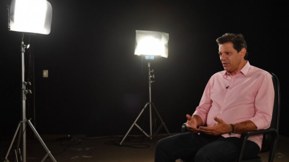 El dirigente petista no visitó ayer a Lula