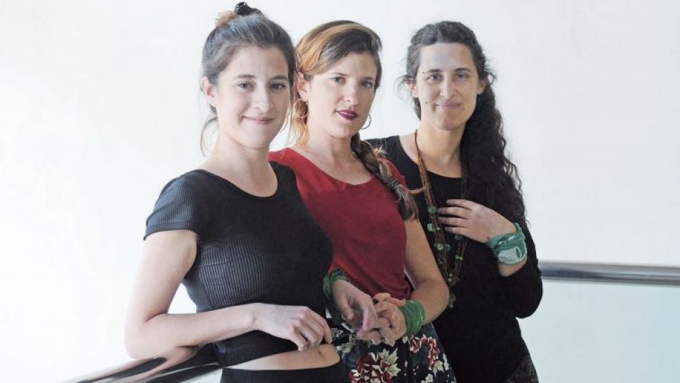 Agustina Gallardo, Lucia Cirmi Obón y Valeria Mutuberría