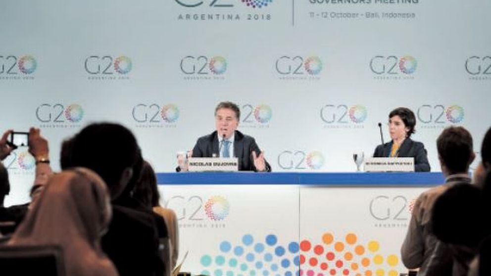 El ministro de Hacienda y Rappoport, del Banco Central