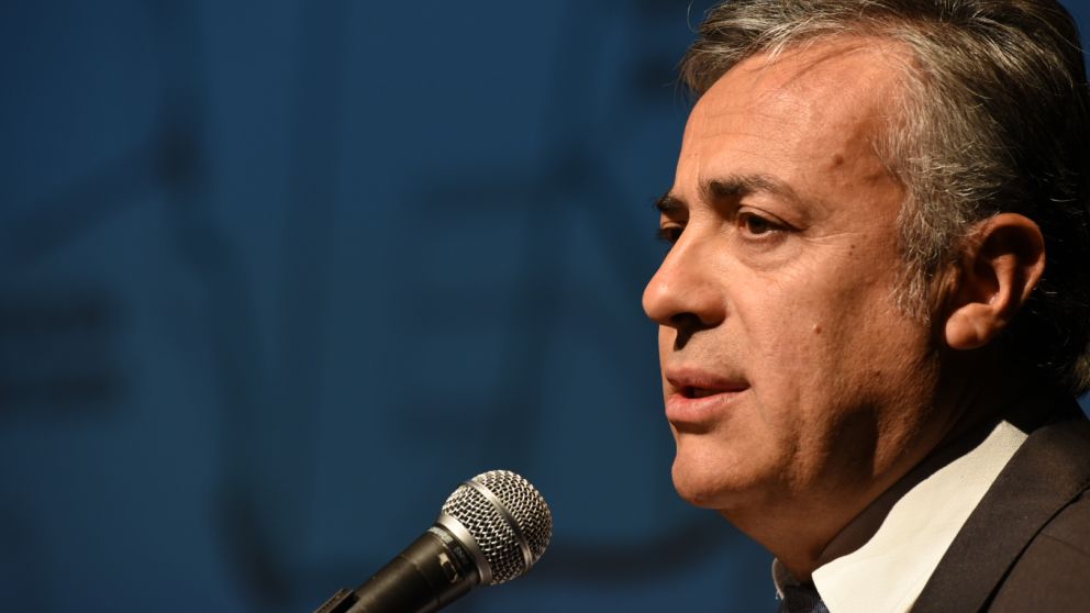 Denuncian a Cornejo por el uso de sustancias qu�micas en la miner�a