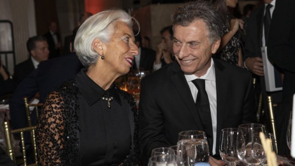 Tras fuertes pronósticos del FMI, Lagarde destacó la "disciplina de Macri"