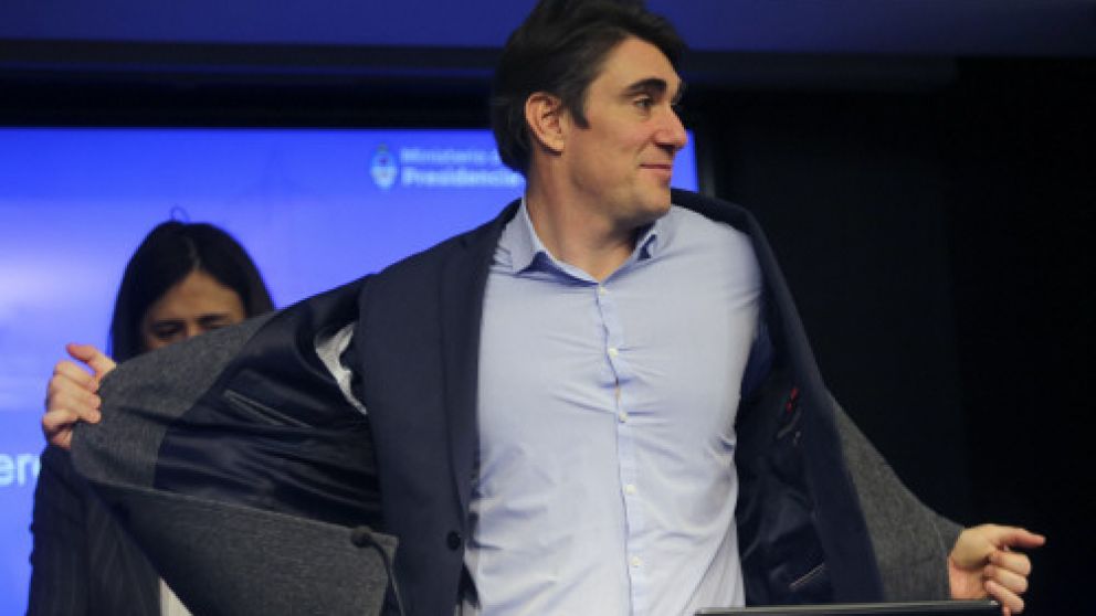 El Gobierno anunció que pagará la deuda en cuotas pero desde octubre del año que viene