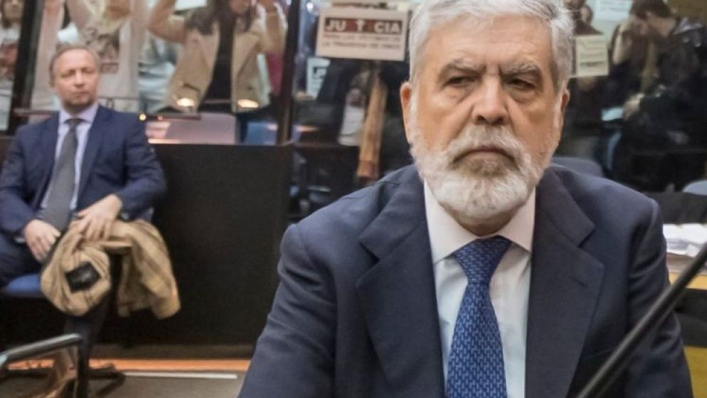 Julio De Vido dijo que está acusado por la Tragedia de Once por "arte de magia, o mejor dicho por arte de Macri"