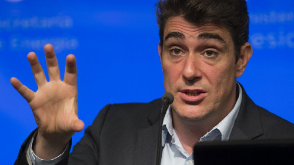 El secretario de Energía reconoció que la situación es extraordinaria, pero no habrá marcha atrás