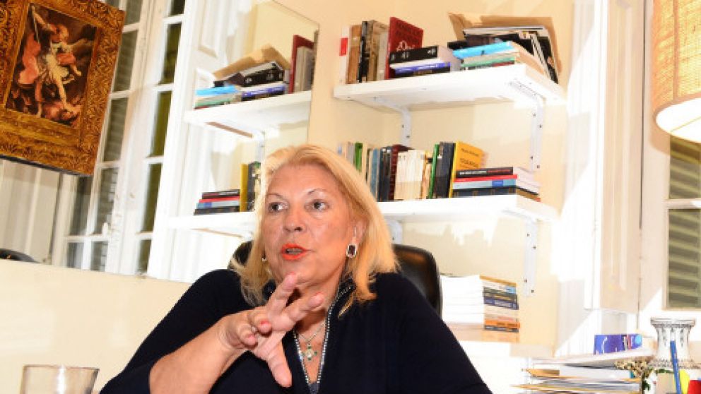 Carrió volvió a poner a Cambiemos en suspenso
