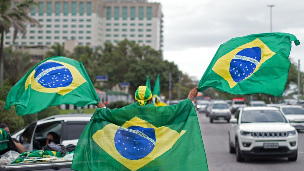 Comienzan a cerrar las urnas en elecciones presidenciales de Brasil
