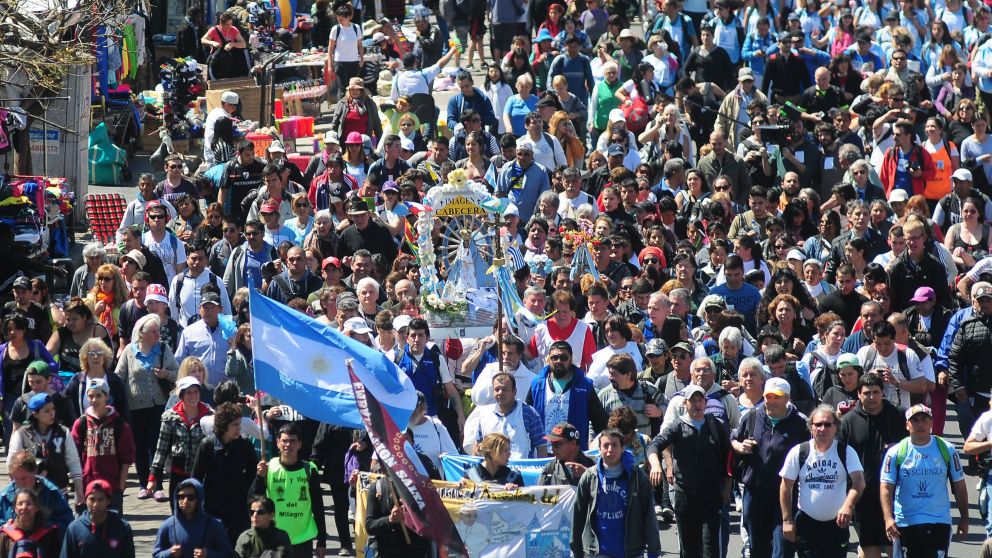 Desde el mediodía, comienza otra peregrinación a Luján