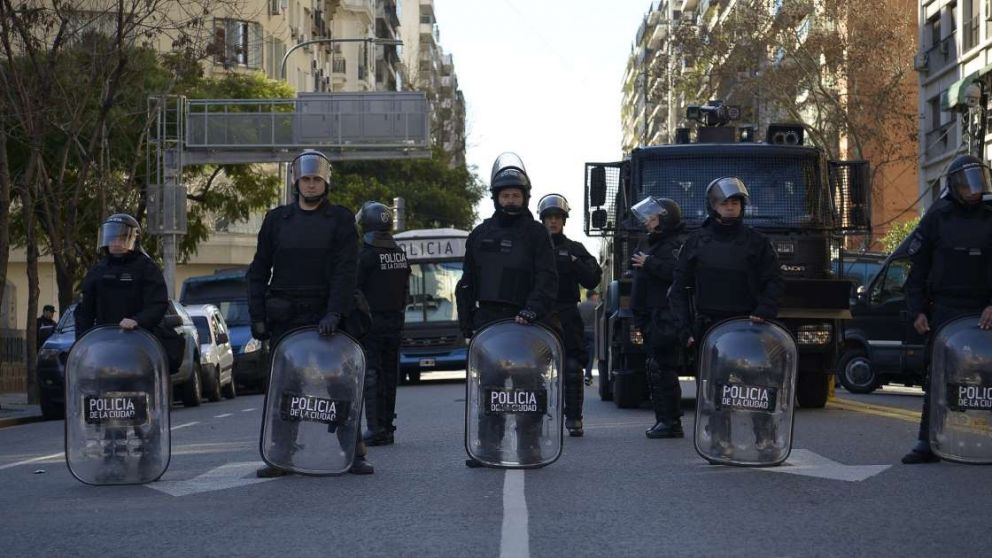 Además de la Policía, la cumbre estará custodiada por las Fuerzas Armadas, Gendarmería y Prefectura