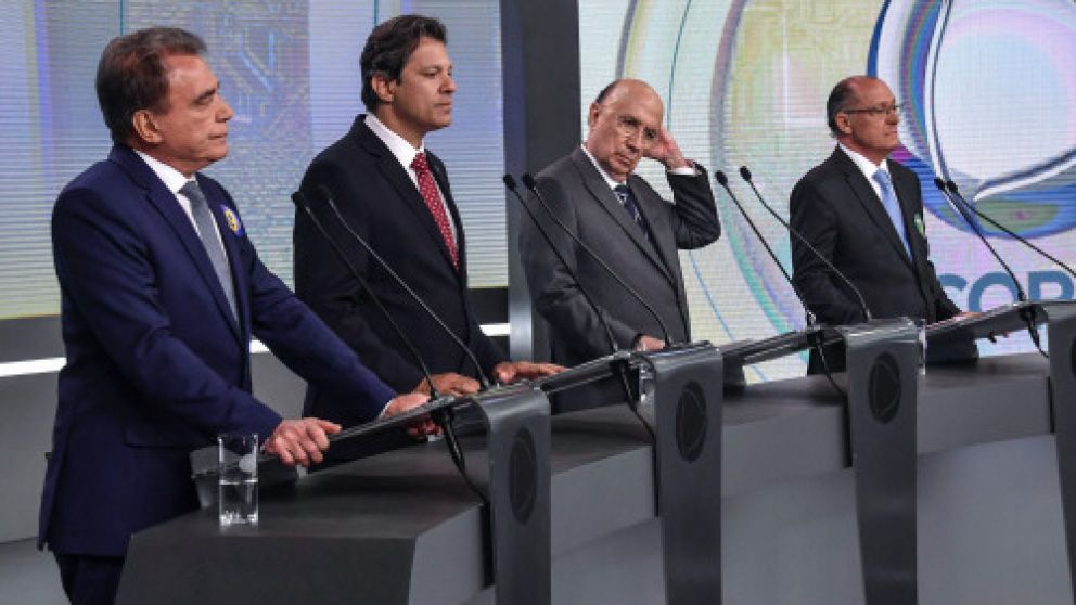 El 30 de septiembre se realizó el debate televisado con la ausencia de Bolsonaro