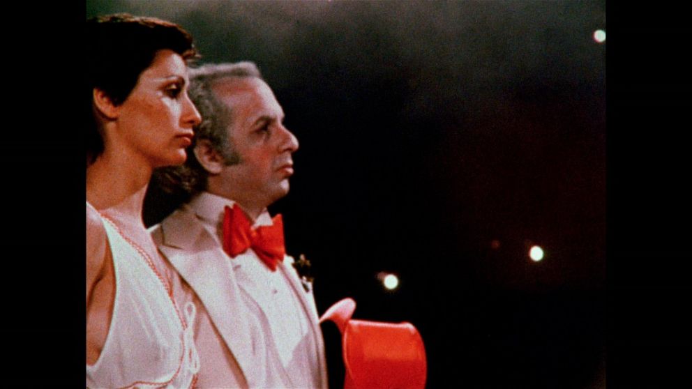 Historia: el primer filme porno navideño