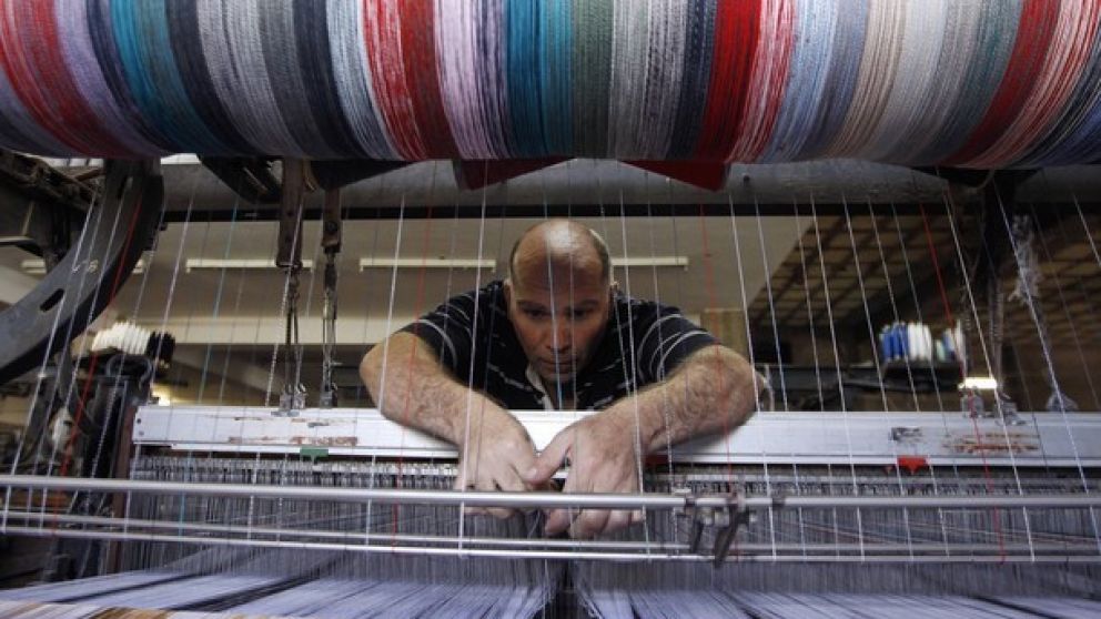 La producción manufacturera comenzó a caer en mayo