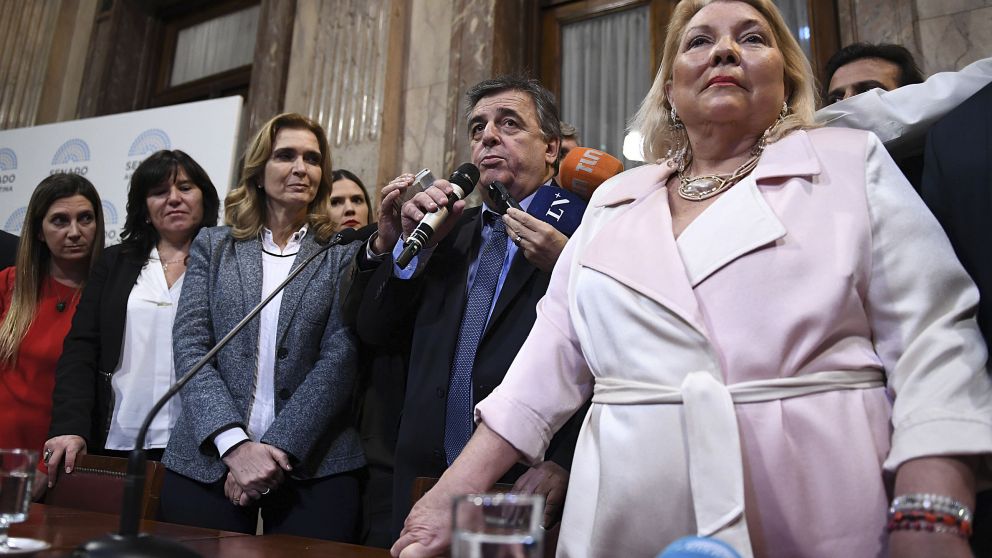 Carrió renunció a la presidencia de la bicameral de Ministerio Público