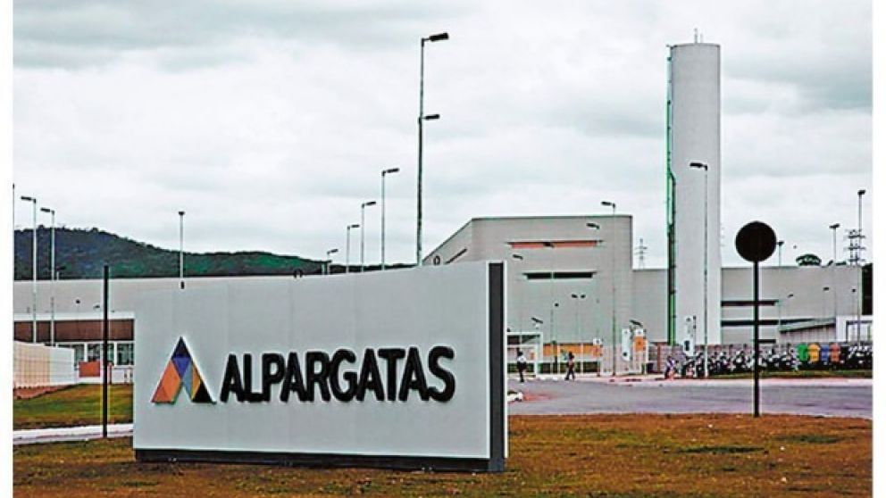 Para que la planta no cierre, deben despedir a más empleados