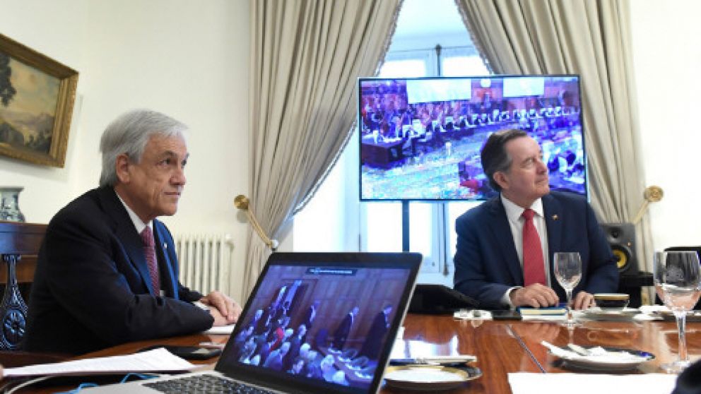 El presidente de Chile siguió la decisión en directo
