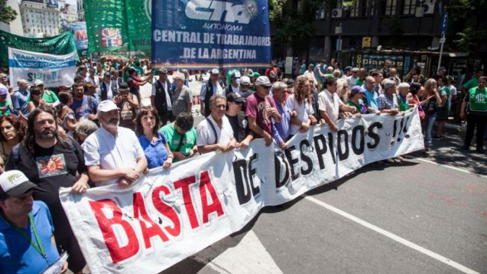 Gremios industriales marcharán en protesta de la destrucción de empleos