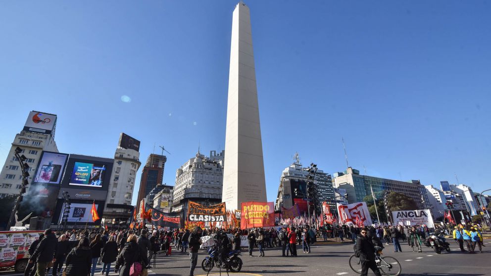 Organizaciones se movilizan hoy contra la reforma laboral.