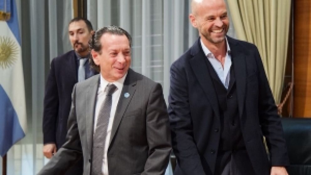 Gobierno acentuó que las “acciones de los sindicatos las terminan pagando el país"